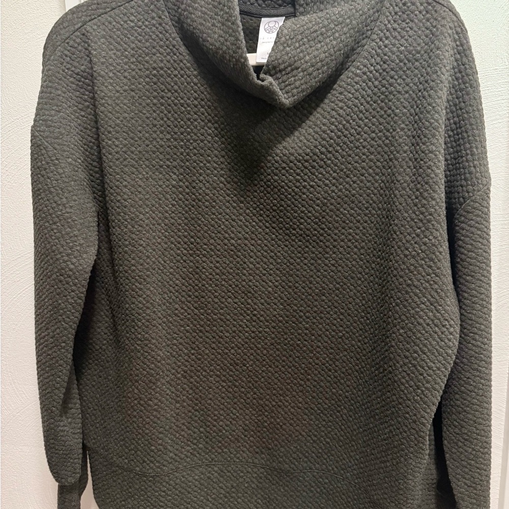 Women's Quilted Funnel Neck Sweatshirt - charcoal gray